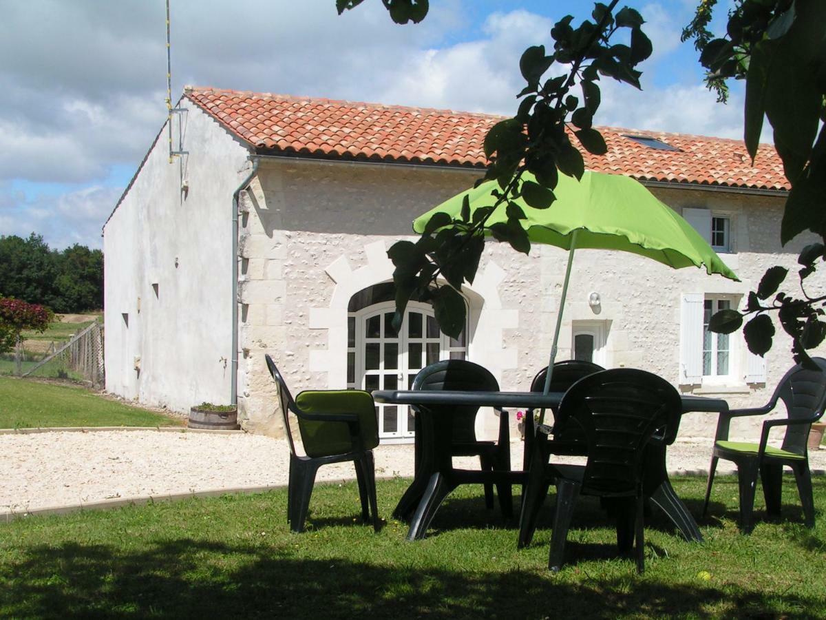 La Maison D'Amelie Saint-Fort-sur-Gironde Buitenkant foto